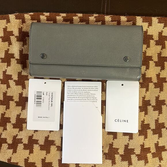 Celine Large Flap Multifunction gray taupe wallet - Picture 9 of 10